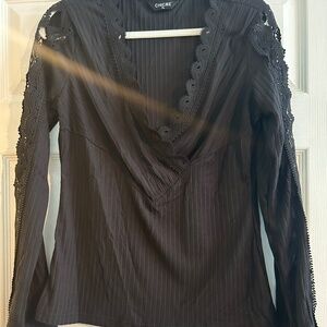 Chic Me V Neck with Sleeve Detail